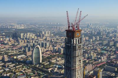 “空中造樓機”4次提檔升級邁上建筑科技高峰