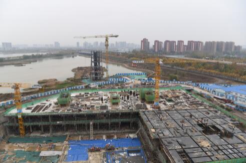 河南省科技館新館鋼結構工程主體全面封頂